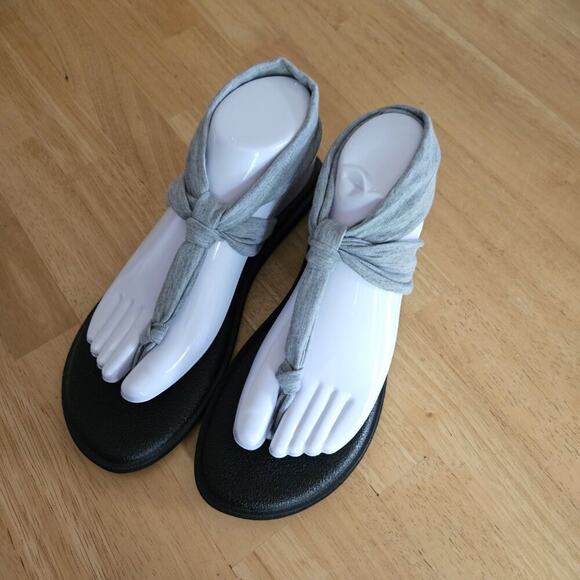 SALE Sanuk Ella Sandals Yoga Sling Soft Thong - Gray- size 8- EUC - Picture 2 of 9